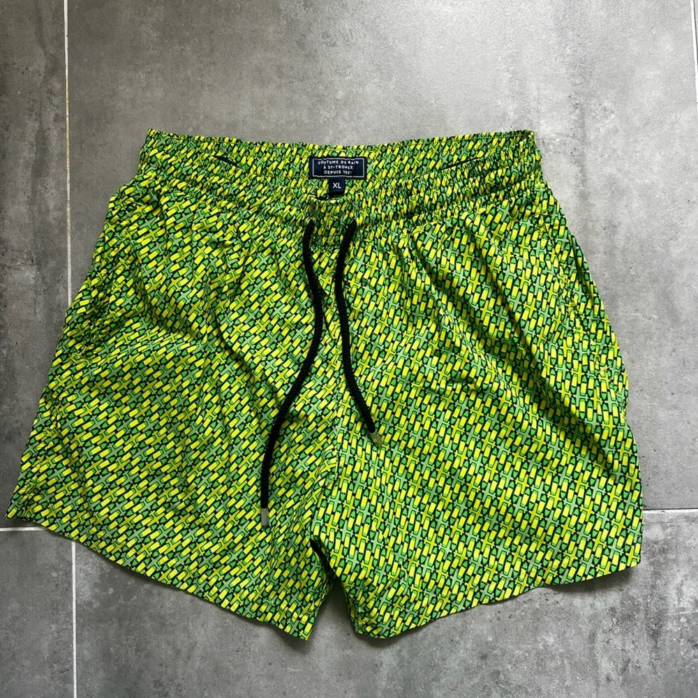 Vilebrequin Men's Swim Shorts - Green and Yellow